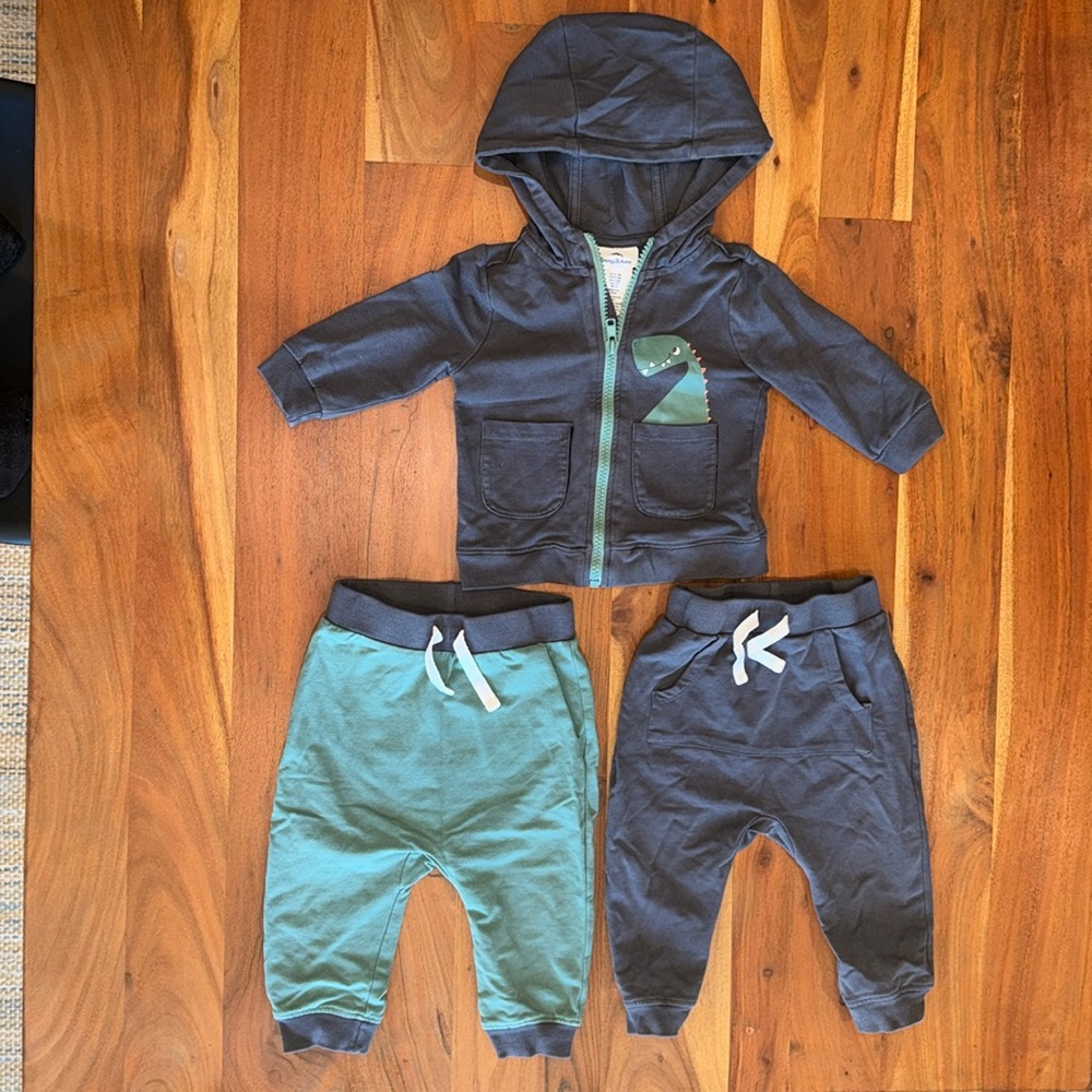 Tommy Bahama - 3 piece set